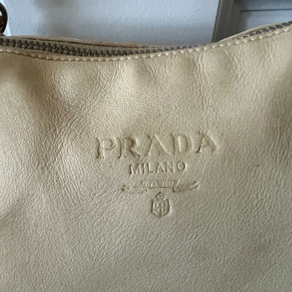 Vintage Prada Chain Shoulder Bag Leather Beige Authentic - Picture 12 of 16